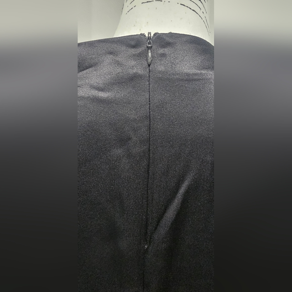 Daisysilk Women's Mock Neck Black Silk Blouse Gold Button Accent SZ Large NWOT - Picture 6 of 12